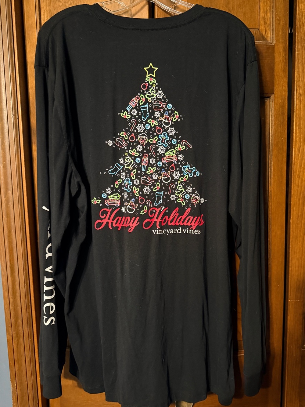 Vineyard Vines Black Long-Sleeve Pocket Tee